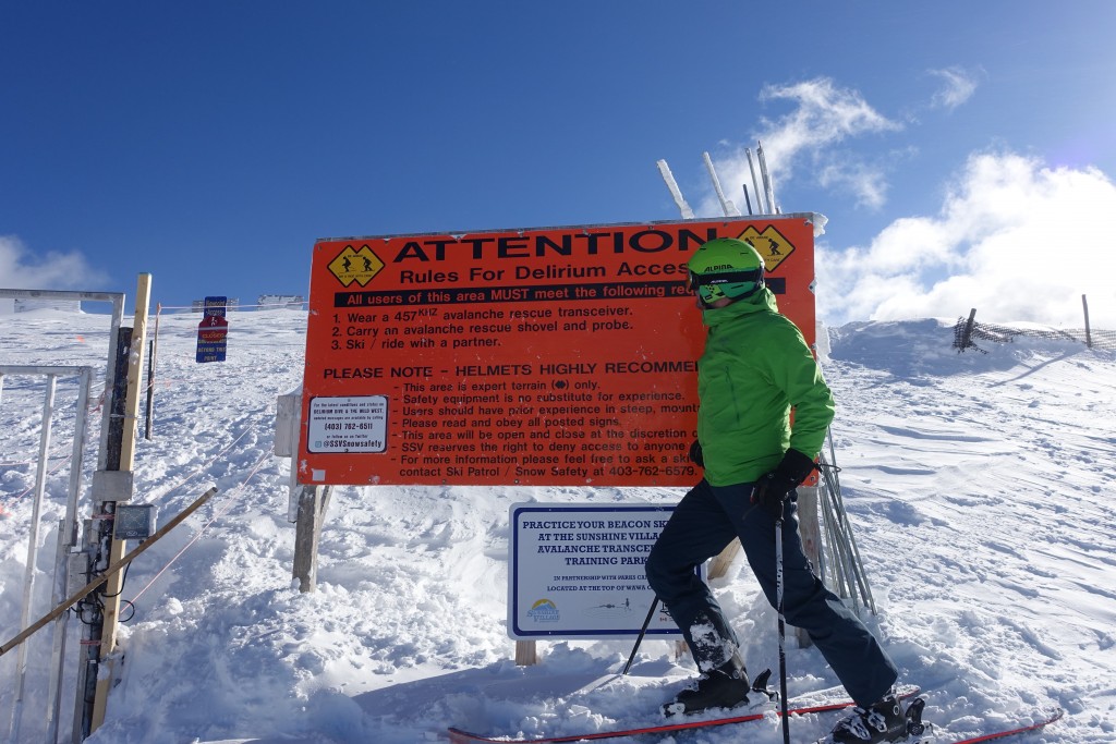 MegaGelände Abfahrt Delirium Dive in Banff Sunshine Ski USA